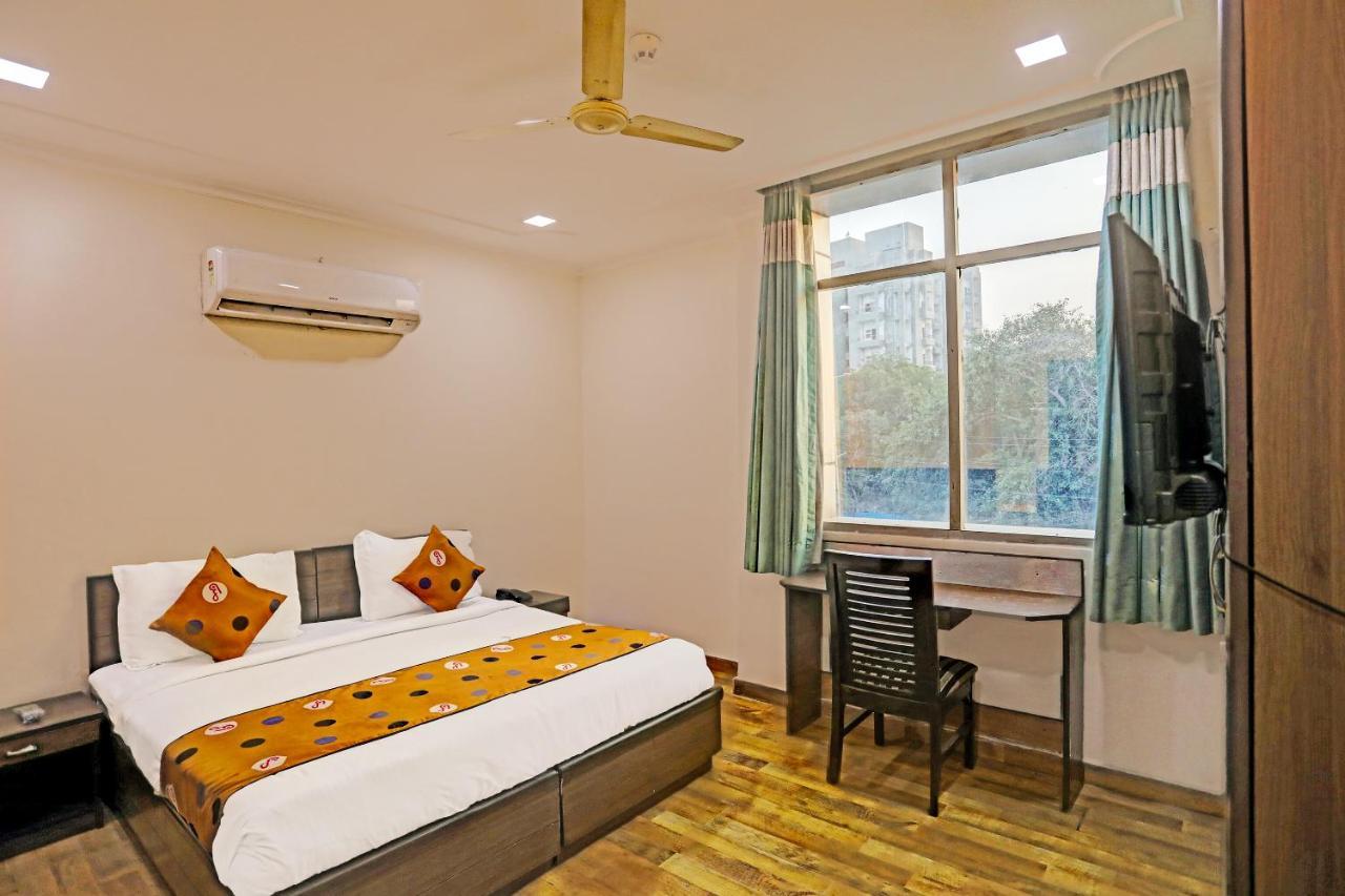 Hotel Grand Tushar - Ghaziabad Railway Station Eksteriør billede