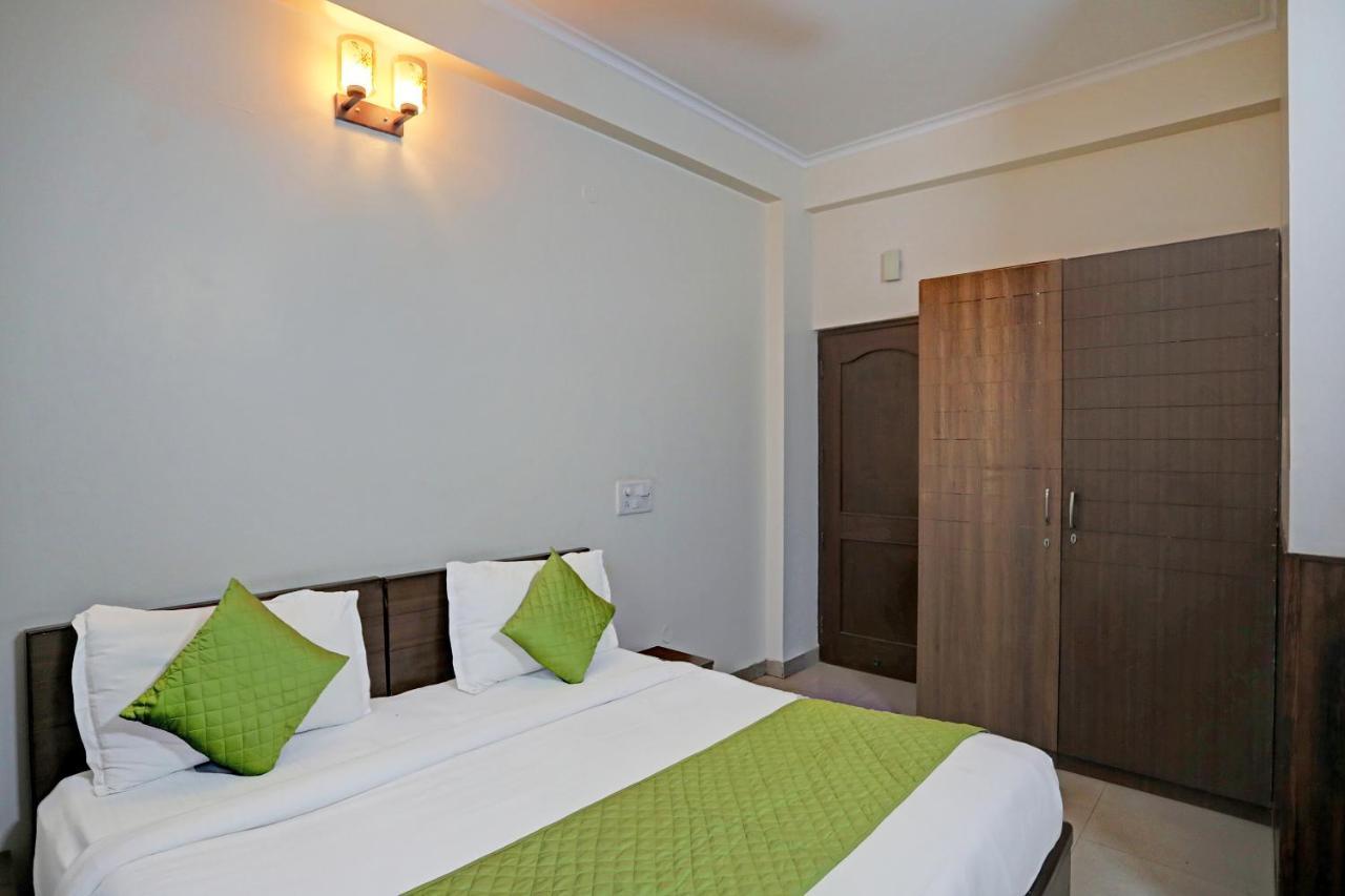 Hotel Grand Tushar - Ghaziabad Railway Station Eksteriør billede