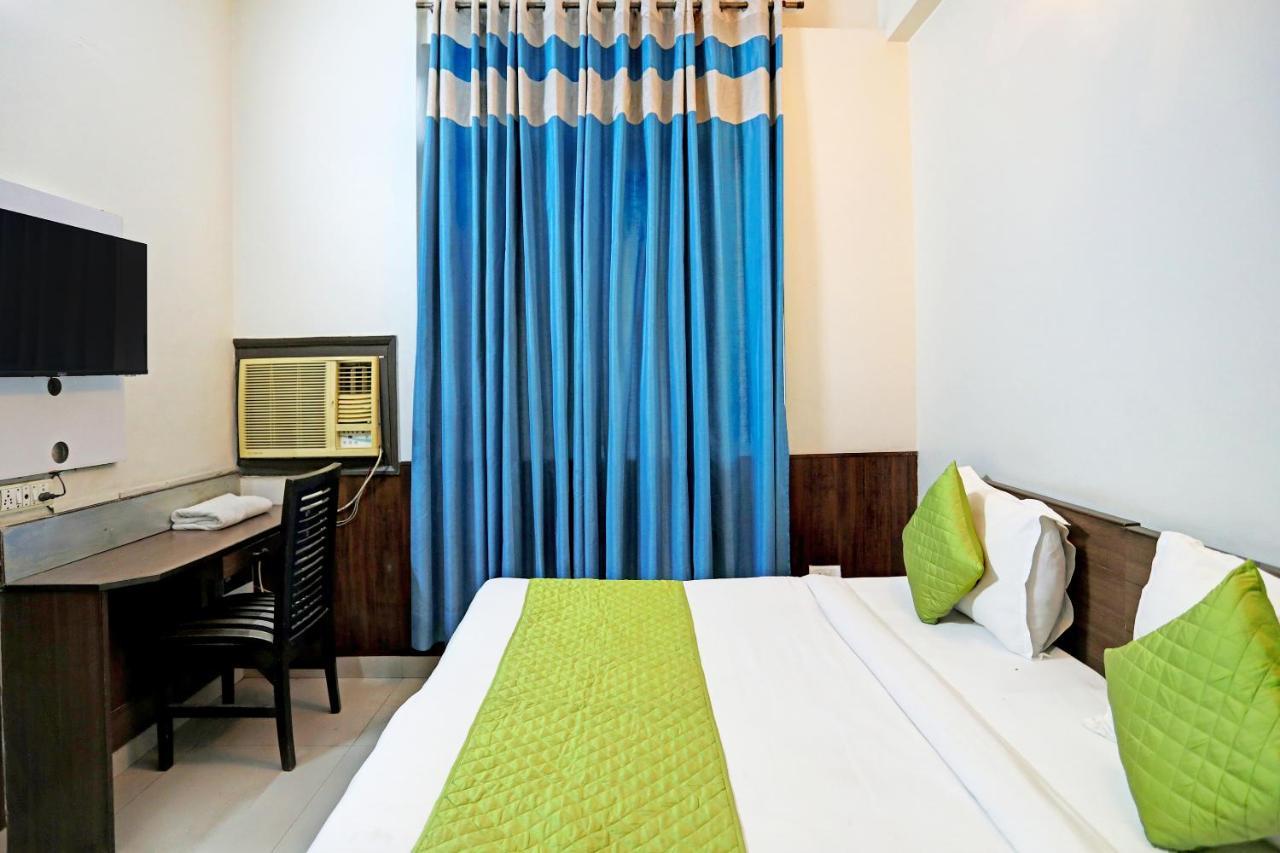 Hotel Grand Tushar - Ghaziabad Railway Station Eksteriør billede