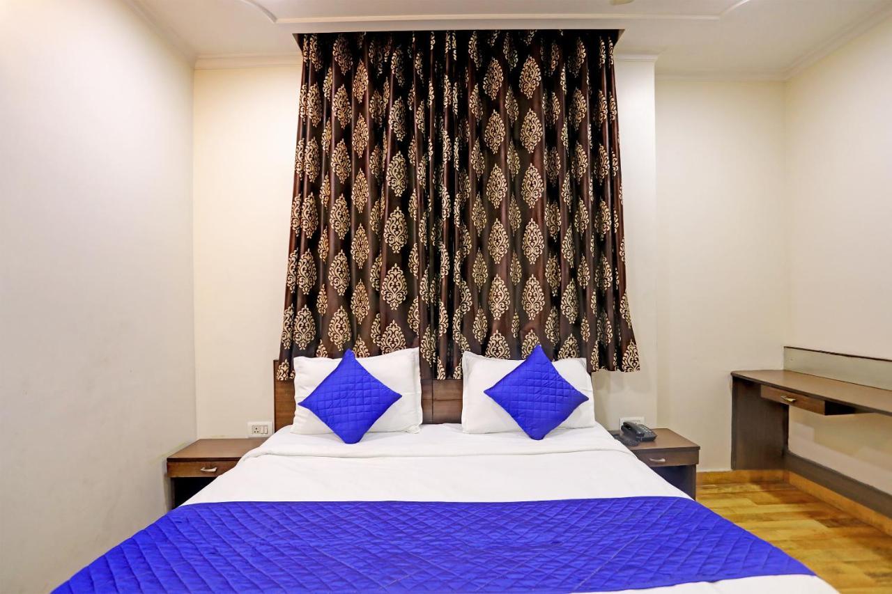 Hotel Grand Tushar - Ghaziabad Railway Station Eksteriør billede