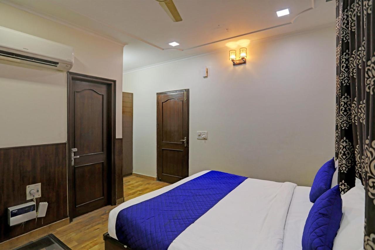 Hotel Grand Tushar - Ghaziabad Railway Station Eksteriør billede