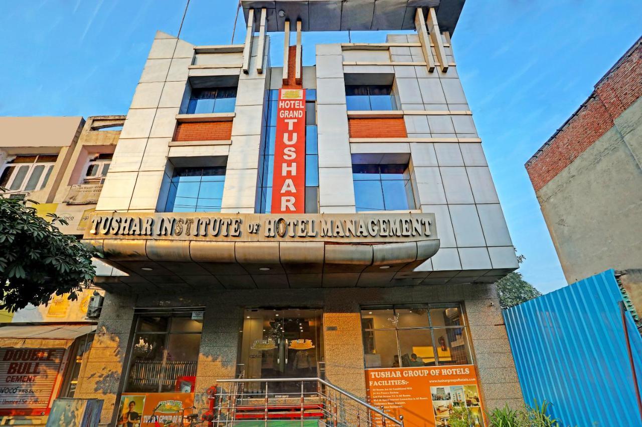 Hotel Grand Tushar - Ghaziabad Railway Station Eksteriør billede